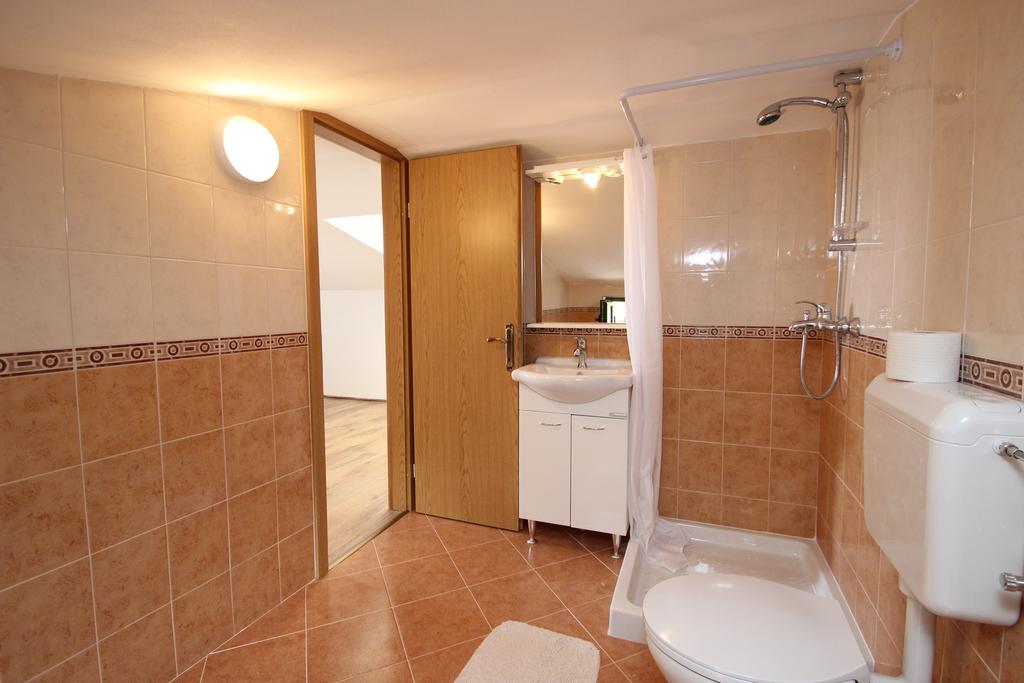 Holiday Home Vinkovic Пореч Екстериор снимка